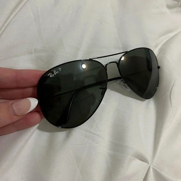 Ray Bans Aviator Large Metal-Black/G-15 Green Polarized Glasses - Picture 2 of 9